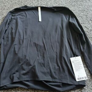 Lululemon Back in Action Rulu- Long Sleeve- NWT